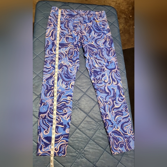 Lilly Pulitzer South Ocean Skinny Crop Pants  in the print Coastal Blue Whisper - Picture 7 of 10